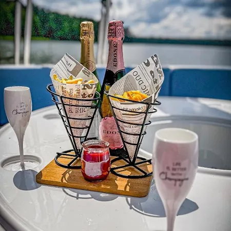 Caravana Juliana - Glamping Luxussátor Swaderki